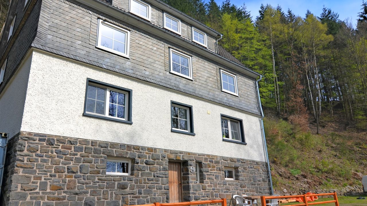 ExteriorSummer ExteriorSummer